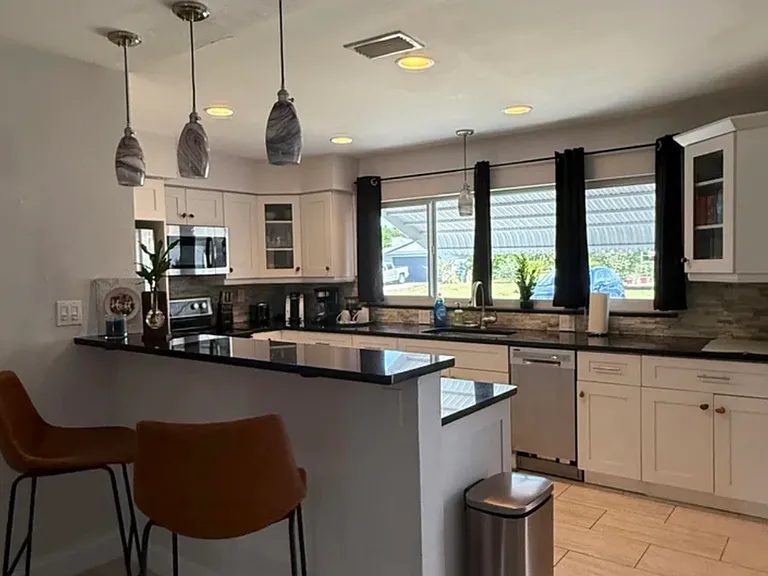 5210 York Ct — Photo 25