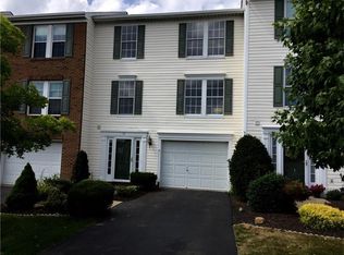 76 Links Dr, New Castle, PA 16101