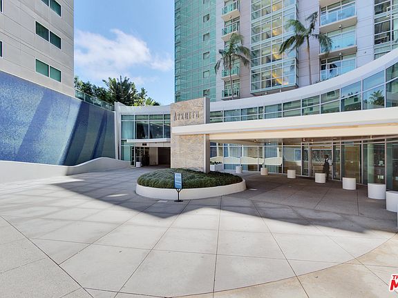 2nd image of 13700 Marina Pointe Dr Unit 814