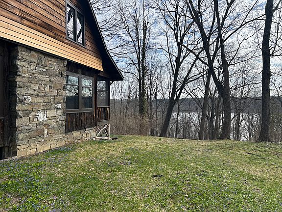 2nd image of 5 Riverby Ln