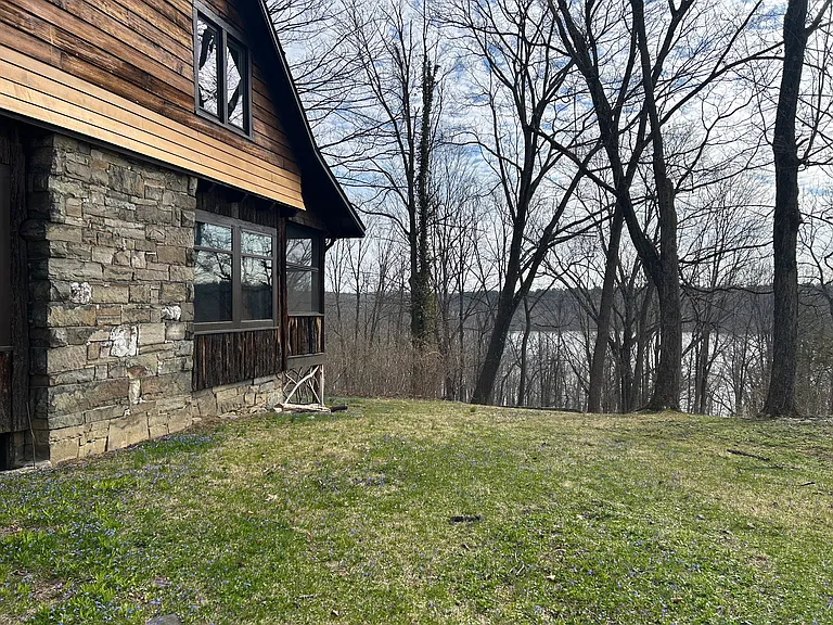 5 Riverby Ln — Photo 2