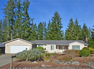 250 E Fairway Dr, Allyn, WA 98524