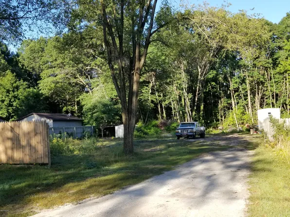 1293 West St, Muskegon, MI 49442