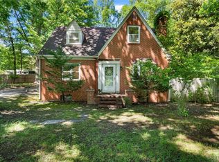 8318 Elkhardt Rd, North Chesterfield, VA 23235