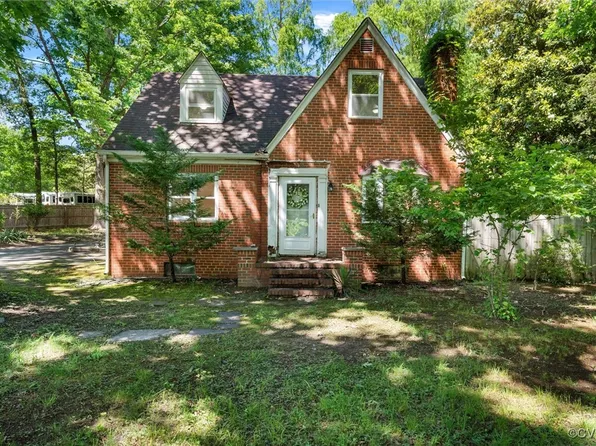 8318 Elkhardt Rd, North Chesterfield, VA 23235