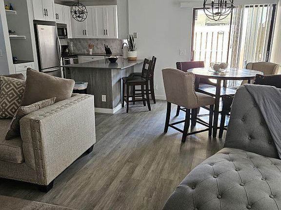 2nd image of 2812 Stoneway Lane Unit B