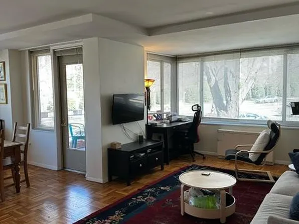 4000 Tunlaw Rd NW, Washington, DC