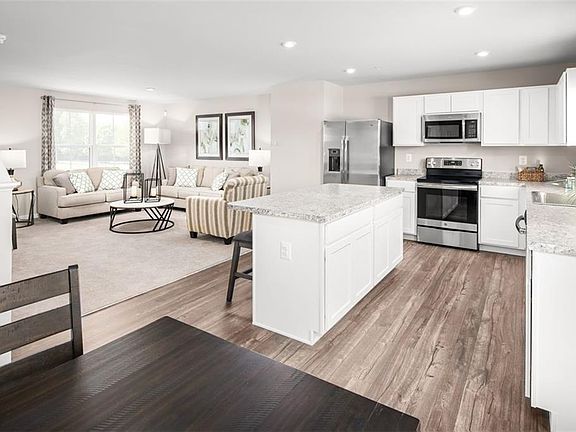 4th image of 3300 Stafford Dr