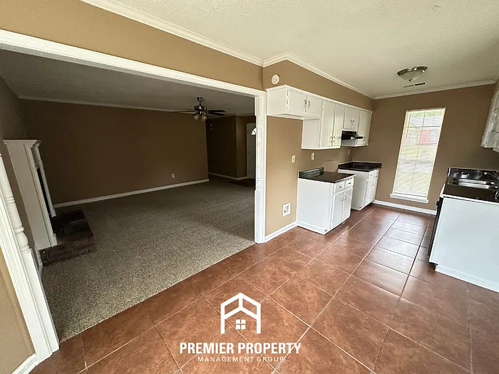4173 Oak Wind Dr — Photo 4