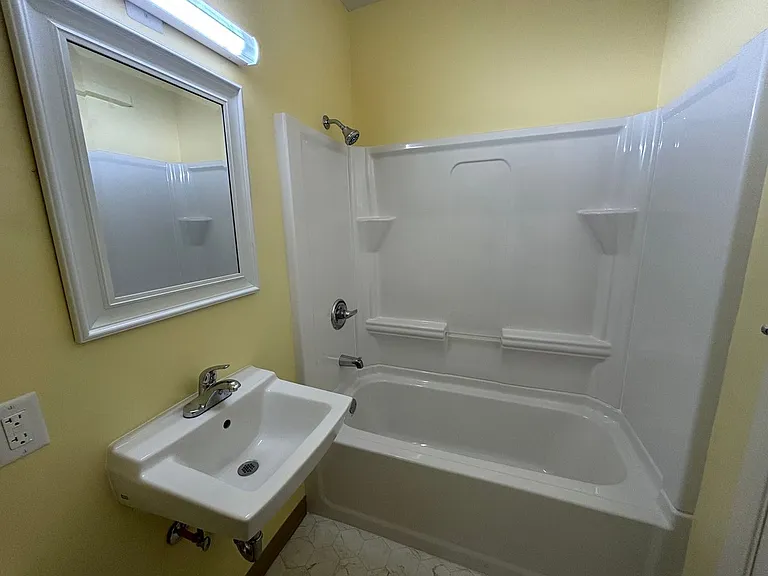 310 Montgomery Street — Photo 6