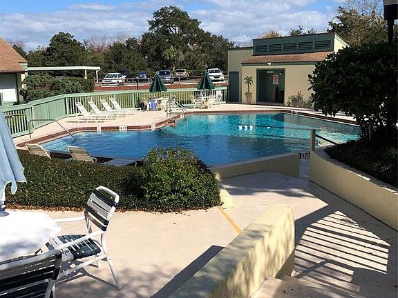 3rd image of 177 Club House Blvd