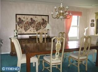 6 Greenleigh Cir, Sewell, NJ 08080