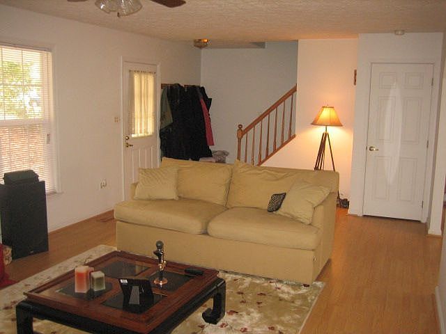2nd image of 670 San Gabriel Rd