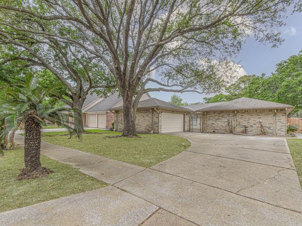 4922 Bridgemont Ln
