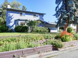 901 Woodmar Pl, Anchorage, AK 99515