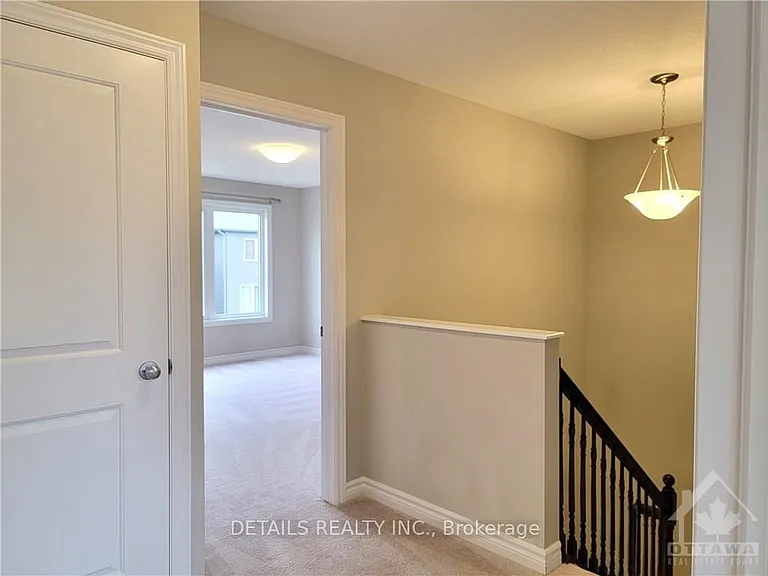 251 Saddleback Cres — Photo 23