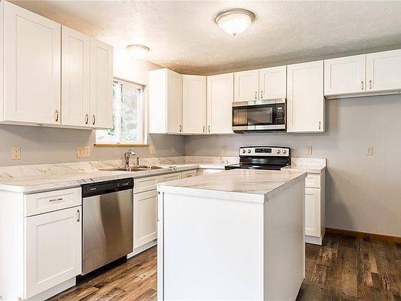 5th image of 1178 Arnold Ave
