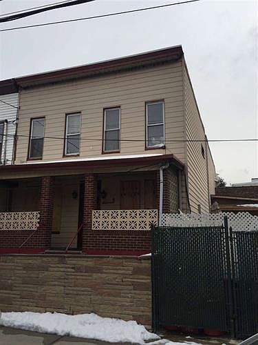 Building Photo 3
