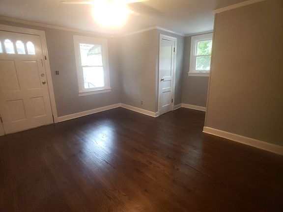 3rd image of 808 E Vine St #1