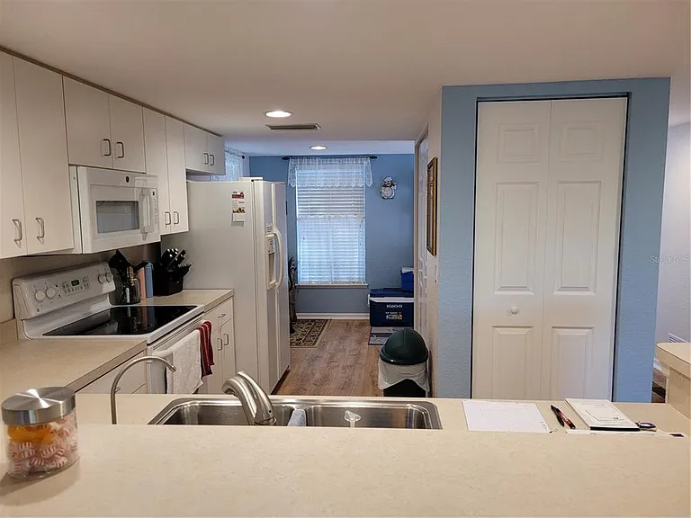 9550 Fiddlers Green Cir #105 — Photo 7
