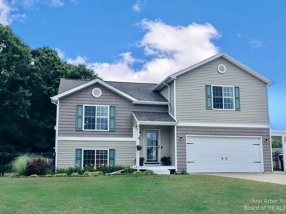 1st image of 764 Cattail Ln