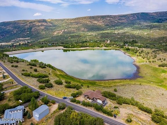 4th image of 10023 E Lake Pnes