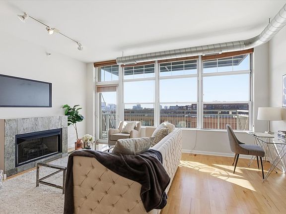 5th image of 1200 W Monroe St APT 716