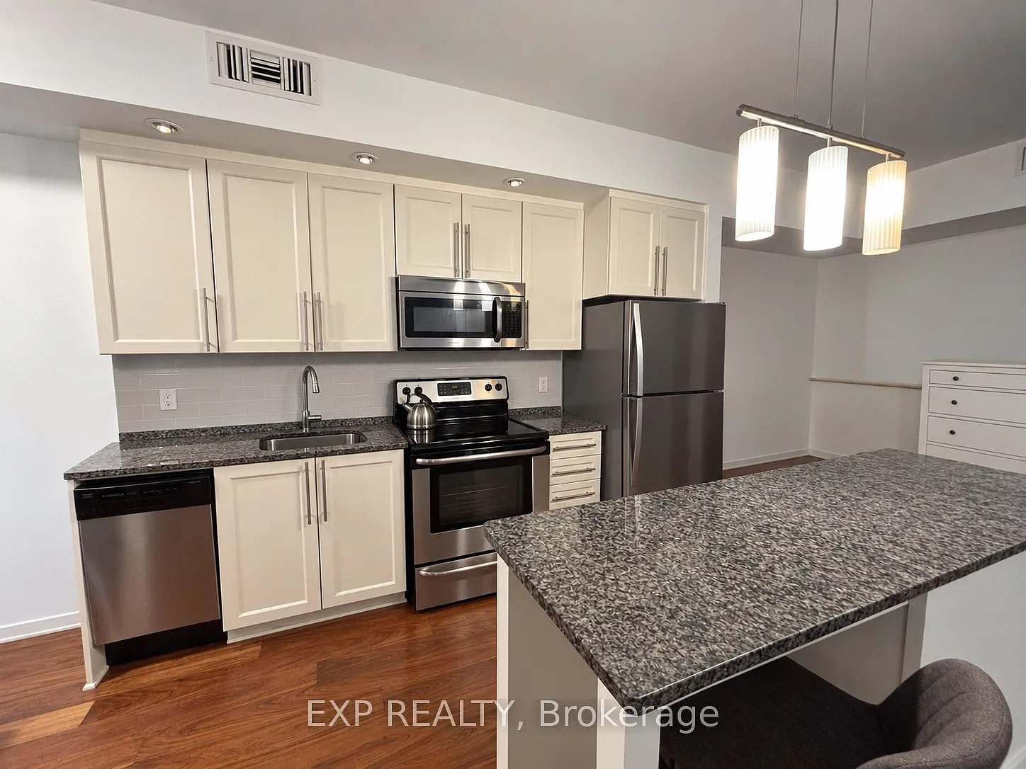 1 bed, $1,950 — Photo 2