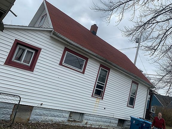 4th image of 1318 W 20th St