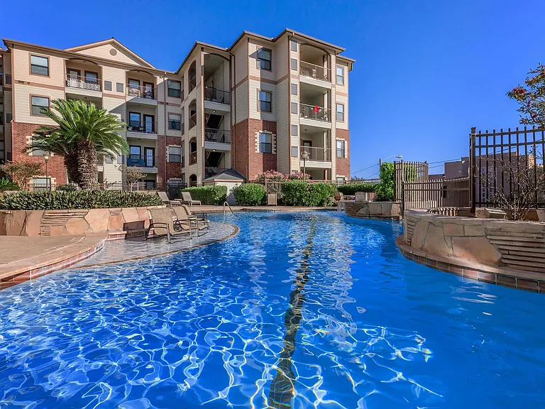 Bay Vista Apartments — Photo 12