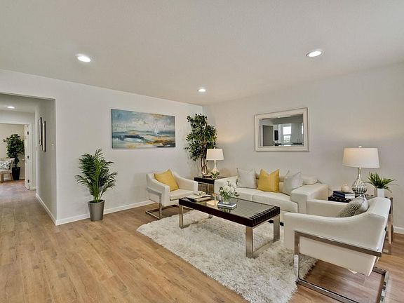 2nd image of 365 Bradford Dr