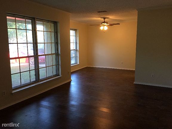 2nd image of 603 Dove Creek Dr
