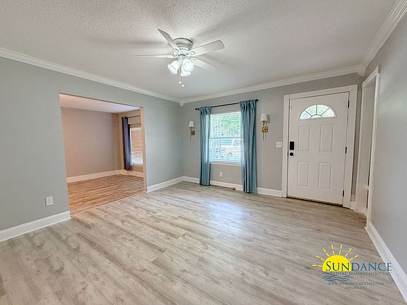 2nd image of 501 Dona Ave