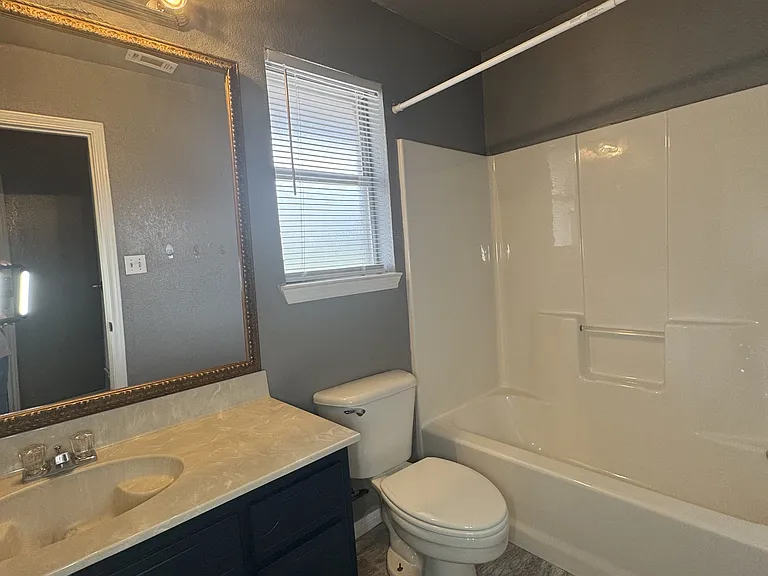2820 Cedar Cir #A — Photo 5