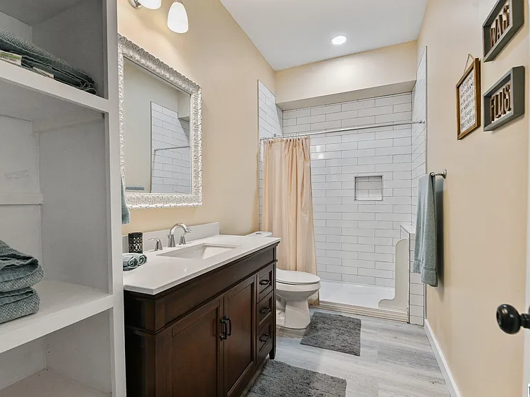 3508 Waters Rd — Photo 34
