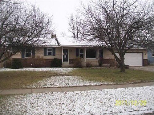 1st image of 2069 Stanford Dr SE