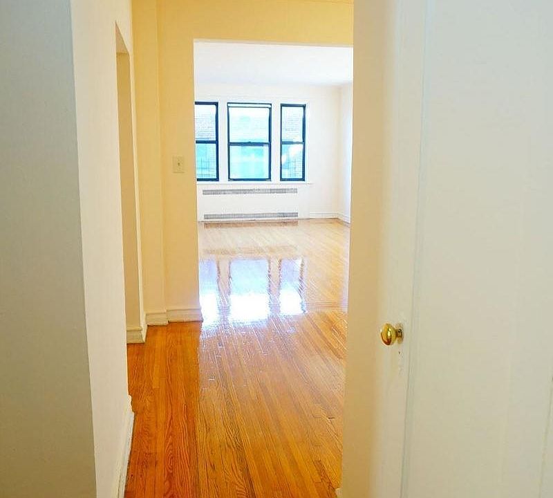 1st image of 3546 74th St APT 600