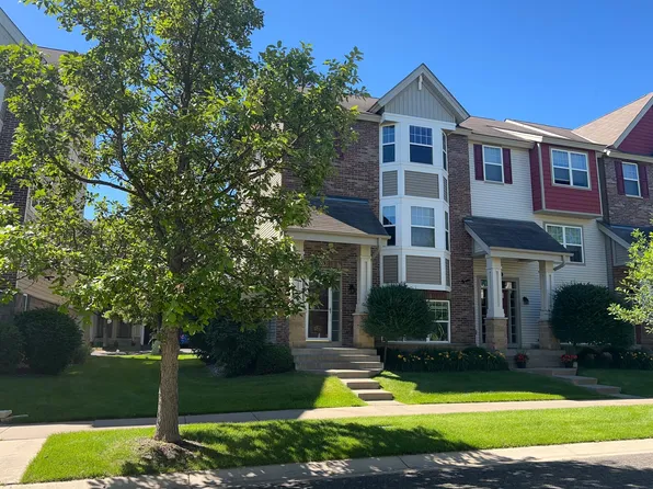 8331 Emery Pkwy N, Champlin, MN 55316