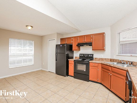 4th image of 7470 Groveoak Dr