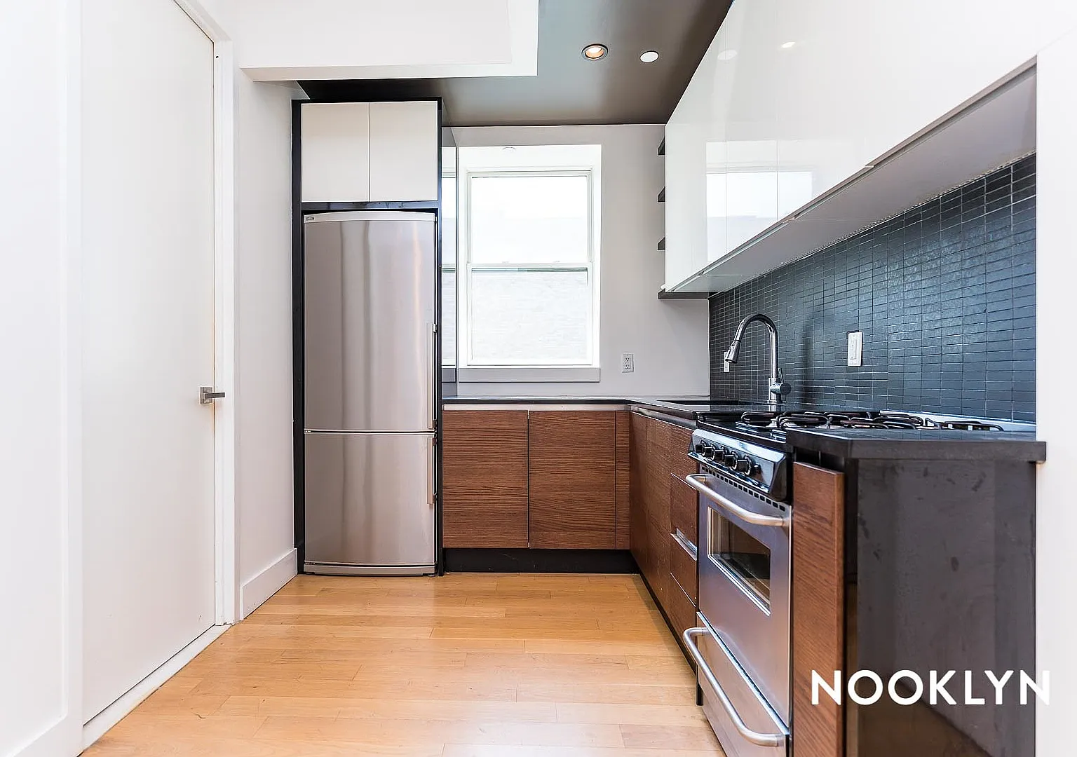 829 Willoughby Avenue — Photo 1