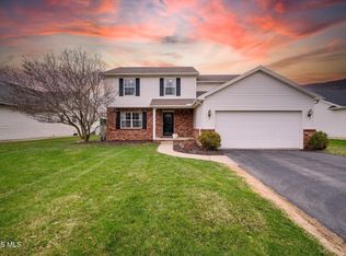 5827 Brookestone Village Ln, Sylvania, OH 43560