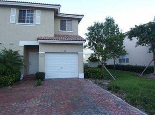 9049 NW 40th Pl, Sunrise, FL 33351
