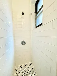 Rented by HOLTON REAL ESTATE INC.