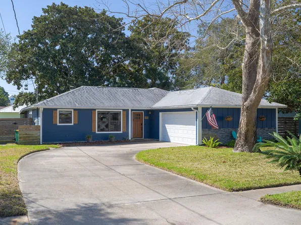 301 Primrose Cir, Destin, FL 32541