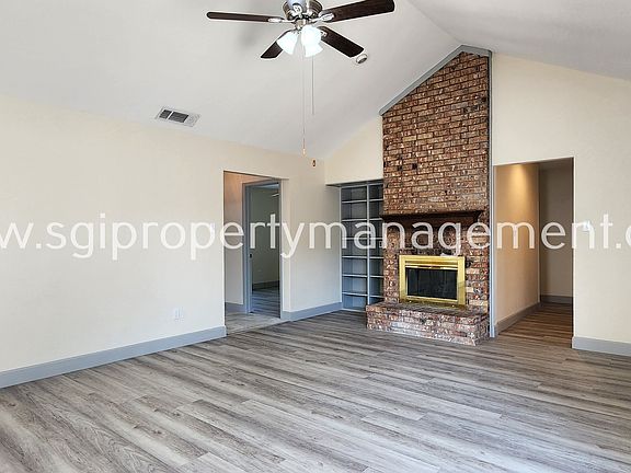 5th image of 1515 Barclay Dr