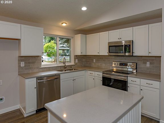 5th image of 9601 NW 18th Ave