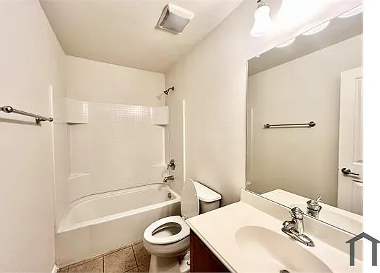 903 Mazatlan Ct — Photo 13