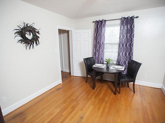 3rd image of 143 Huntington Blvd NE