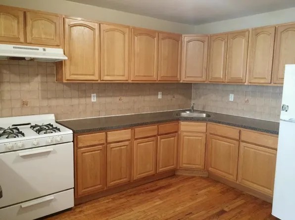 97A Pulaski St, Brooklyn, NY 11206