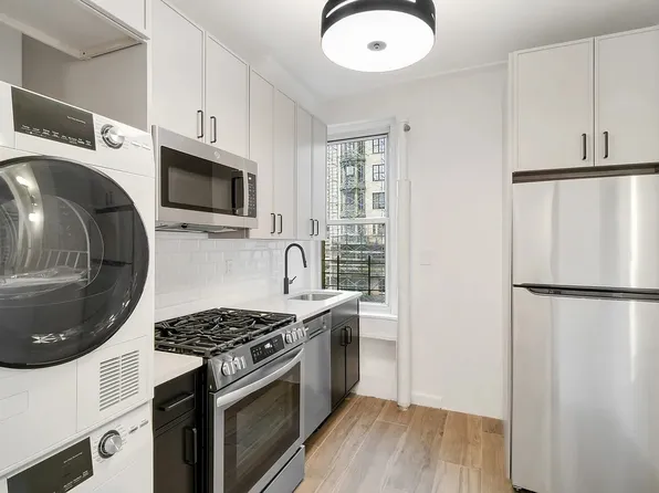 244 W 74th St APT 9C, New York, NY 10023